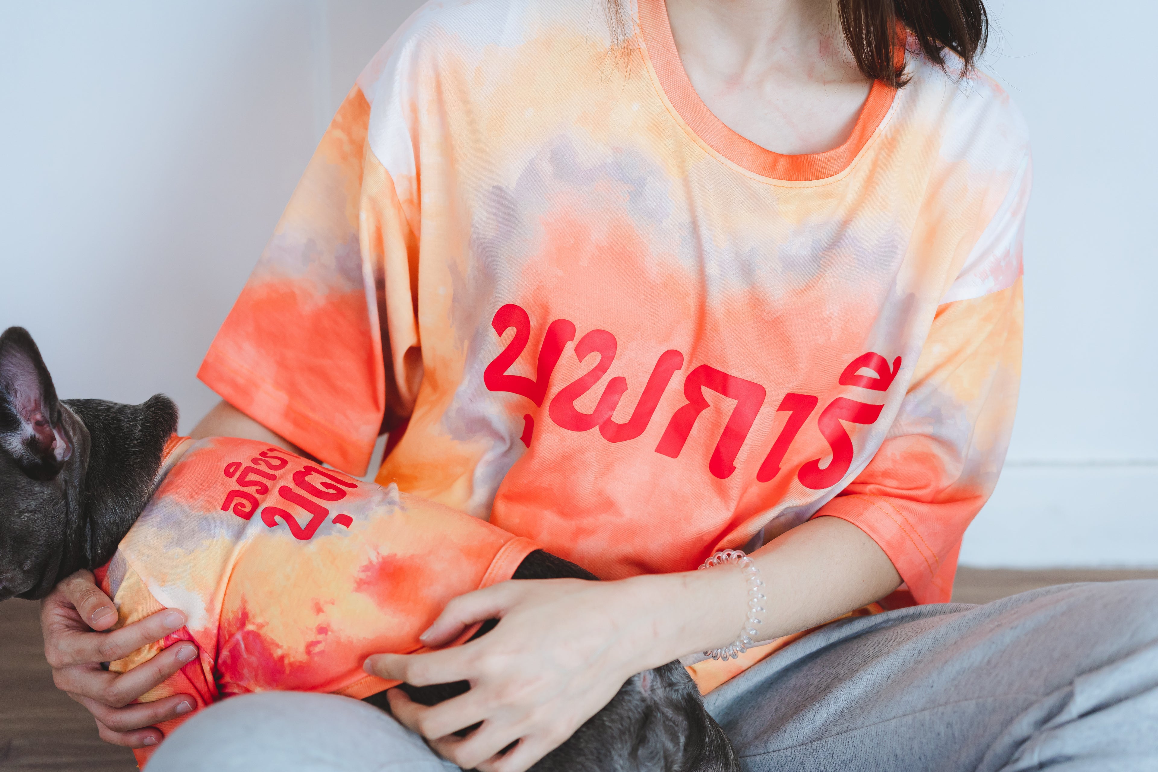 CLAWSET Studio | เสื้อคู่เจ้าของ x สัตว์เลี้ยง เสื้อหมาแมว มัดย้อม สกรีนลาย (เฉพาะเสื้อสัตว์เลี้ยง)